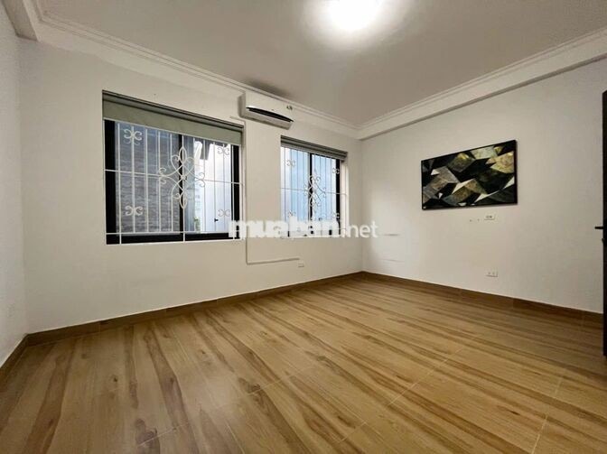 Cho thuê nhà liền kề LK12-17 Tố Hữu, Bắc Hà, 80m2 x 4T, hướng Đông Nam