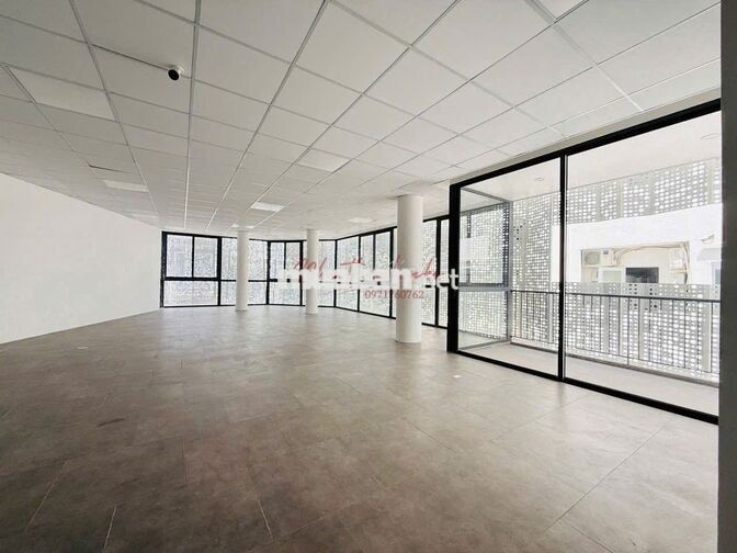 Hàng khủng giá mềm HXH Lý Thường Kiệt! 570m², 6 tầng + hầm, giá chỉ 9x