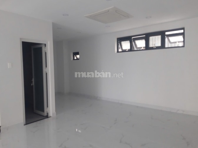 Cho thuê nhà làm văn phòng công ty, nhà sàn trống suốt