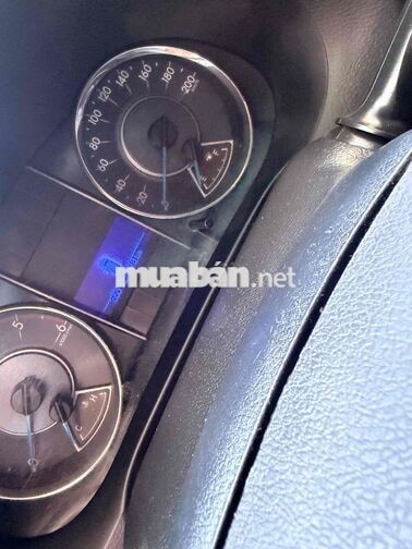 Toyota Innova 2.0E 7 chỗ Bạc Số sàn