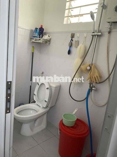 Chung cư Hẻm 63 Gò Dầu lầu 4 thang bộ ,1pn,1pk,1wc nhà mới sạch sẽ