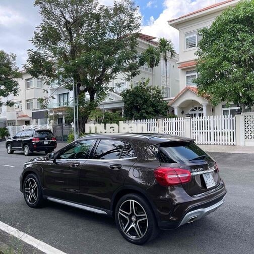 Mercedes-Benz GLA 250 2015 4MATIC 69000 km Nâu