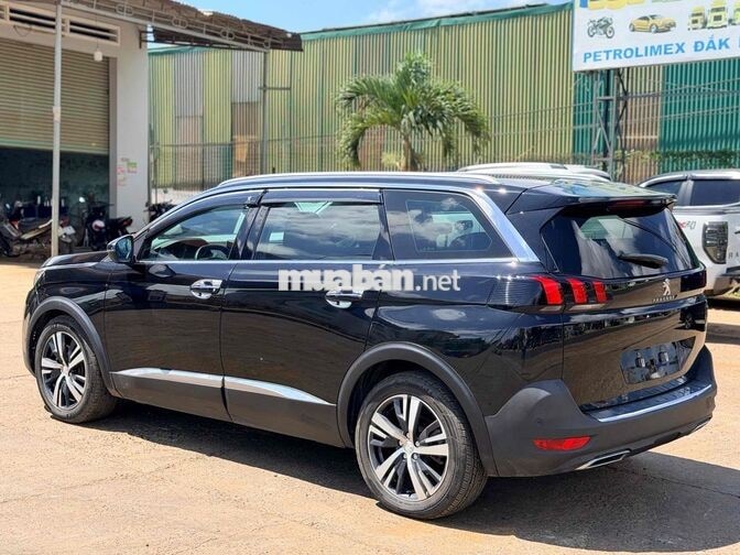 Peugeot 5008 2018 7 chỗ