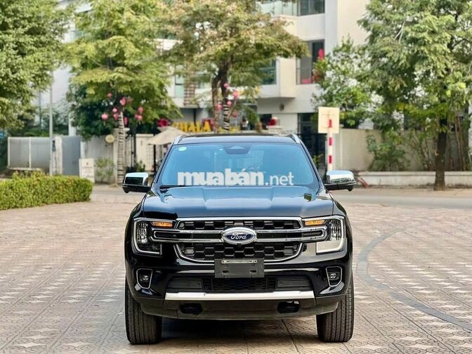 Ford Everest 2025 Titanium 4x2 7000km Đen
