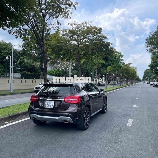 Mercedes-Benz GLA 250 2015 4MATIC 69000 km Nâu
