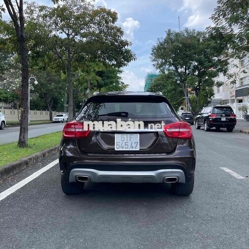 Mercedes-Benz GLA 250 2015 4MATIC 69000 km Nâu