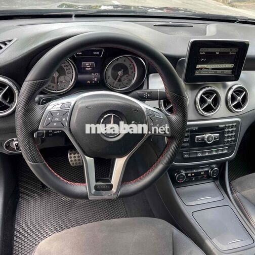Mercedes-Benz GLA 250 2015 4MATIC 69000 km Nâu