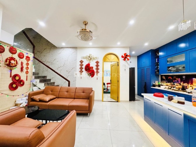 BIỆT THỰ PHỐ QUẬN 3, GẦN 100M2, NGANG 10M, 4 TẦNG, 7PN, FULL NỘI THẤT
