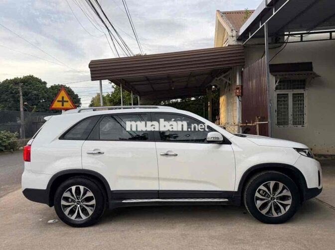 KIA Sorento 2016 Trắng 7 vạn km