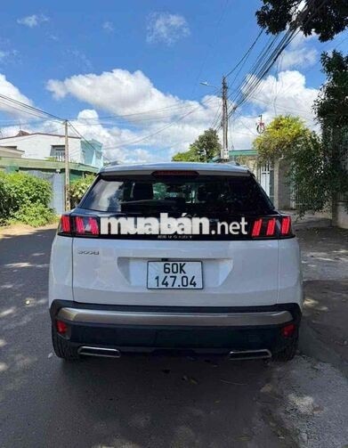 Peugeot 30***0km trắng