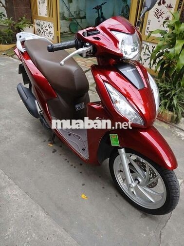 HONDA VISION MÀU ĐỎ xe đẹp  zin êm  như hình 