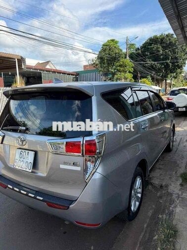 TOYOTA INNOVA 2018 2.0E BẠC