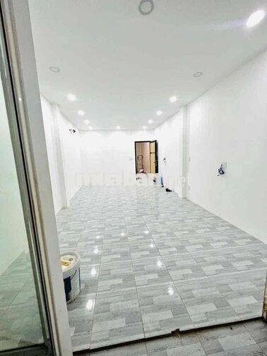 Cho thuê nhà MỚI ĐẸP MẶT TIỀN HOÀNG VĂN THỤ TB 4x17m 3 Lầu giá 25triệu