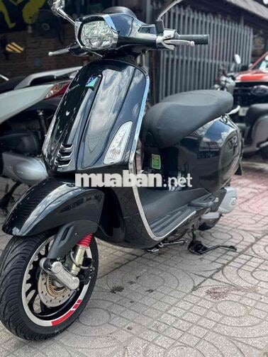 Piaggio Vespa Sprint 2021 125cc đen
