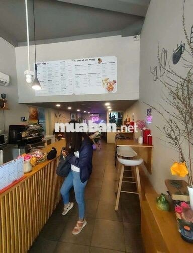 Mặt tiền Đinh Tiên Hoàng, 4x12m chỉ 15tr. Phù hợp take away, shop