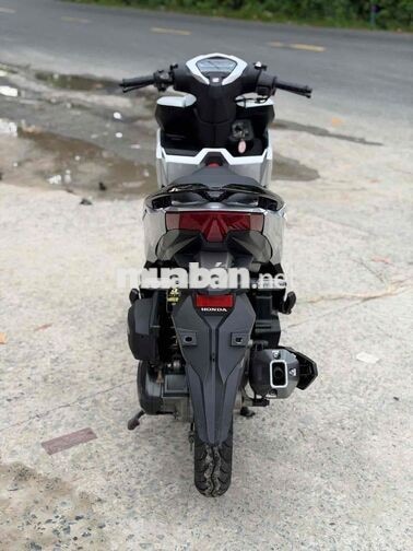 Honda Vario 125 2023 màu Bạc