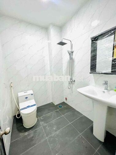 Cho thuê nhà MỚI ĐẸP MẶT TIỀN HOÀNG VĂN THỤ TB 4x17m 3 Lầu giá 25triệu