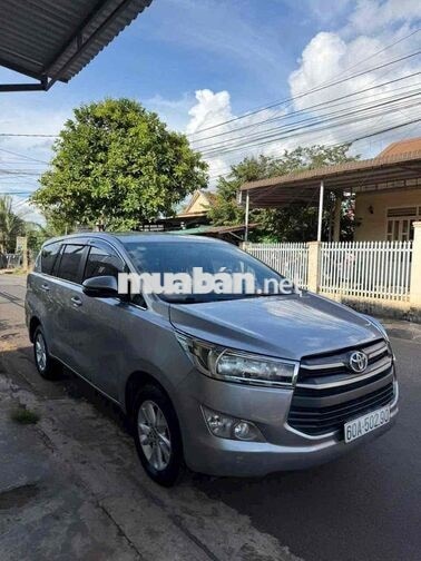 TOYOTA INNOVA 2018 2.0E BẠC