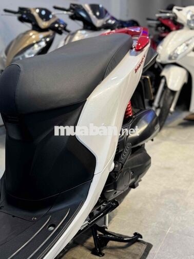 Honda Vision 2020 màu trắng