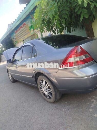 Ford Mondeo V6 5 chỗ Xám Tự động