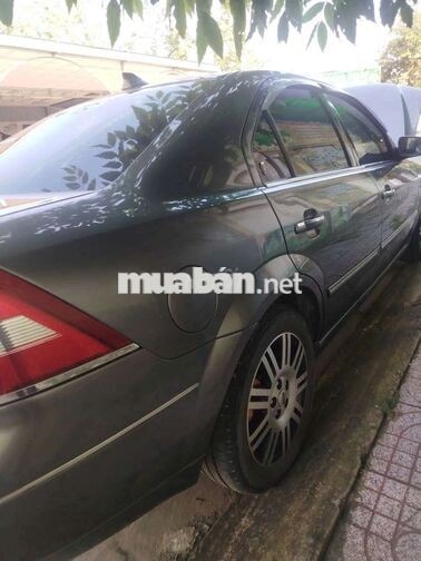 Ford Mondeo V6 5 chỗ Xám Tự động