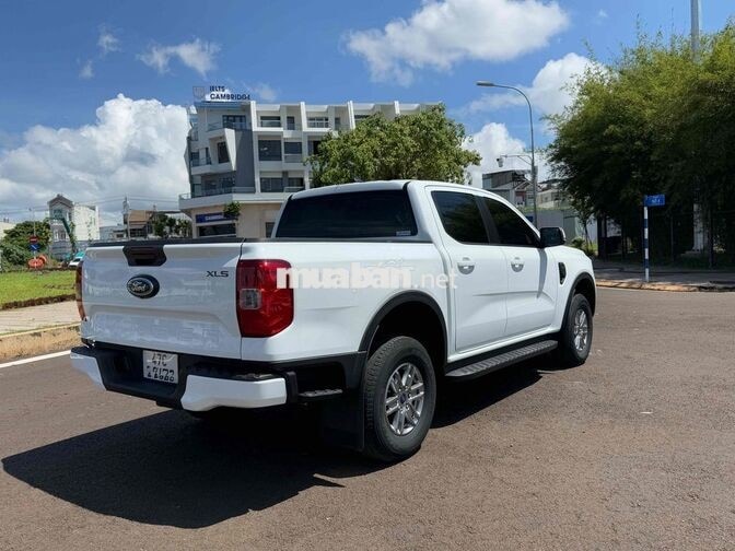 Ford Ranger Xls 2024 2.0L 4x2 AT Odo Chuẩn 4van