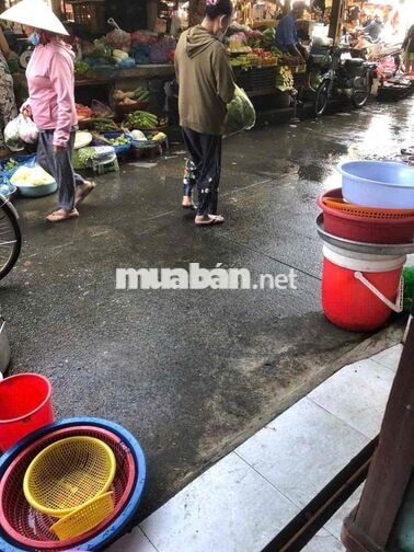 Cho Thuê Chỗ Ngồi Bán Ở Chợ Nguyễn Đình Chiểu