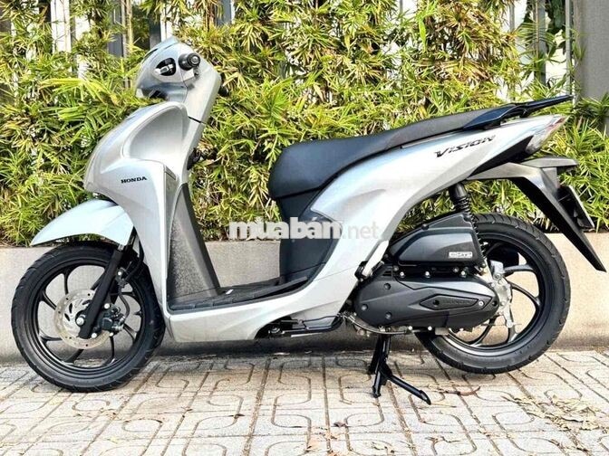 Vision 2021 màu Bạc poscher  bstp