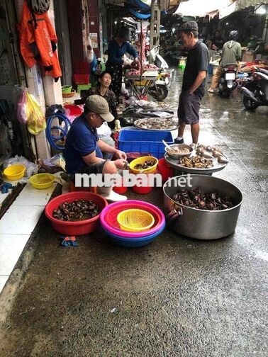 Cho Thuê Chỗ Ngồi Bán Ở Chợ Nguyễn Đình Chiểu