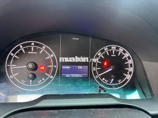 Innova 2.0E 2020 | 135.339 km | Bạc | Giá Còn TL