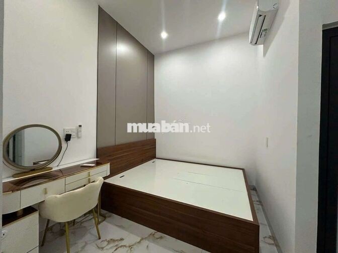 Cho Thuê Nhà 2 tầng mặt tiền đường Quách Xân