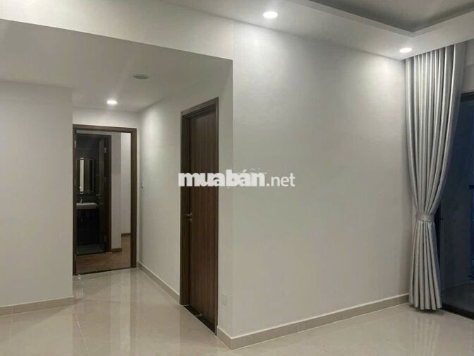 Chính chủ căn 2PN - 72m2 giá lỗ 300tr. tầng đẹp view đẹp