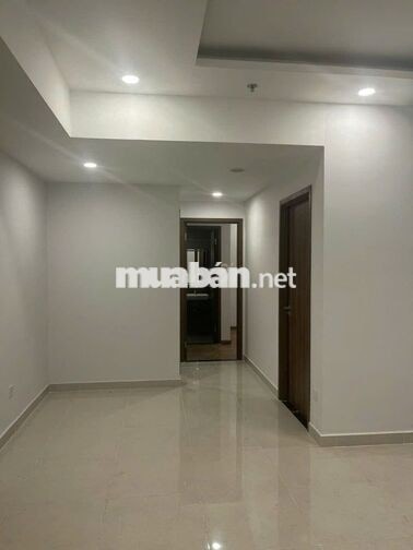 Chính chủ căn 2PN - 72m2 giá lỗ 300tr. tầng đẹp view đẹp