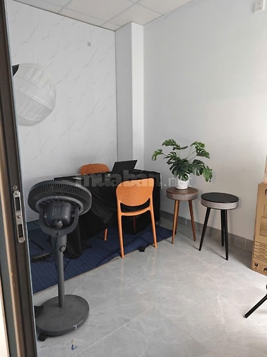Cho thuê VP 80m2 mặt đường 19/5 Văn Quán, tầng 4 thang máy, điều hòa