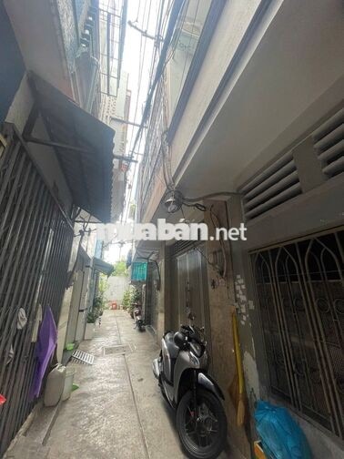 Bán nhà hẻm 141 đường Tám Danh Phường 4 Quận 8