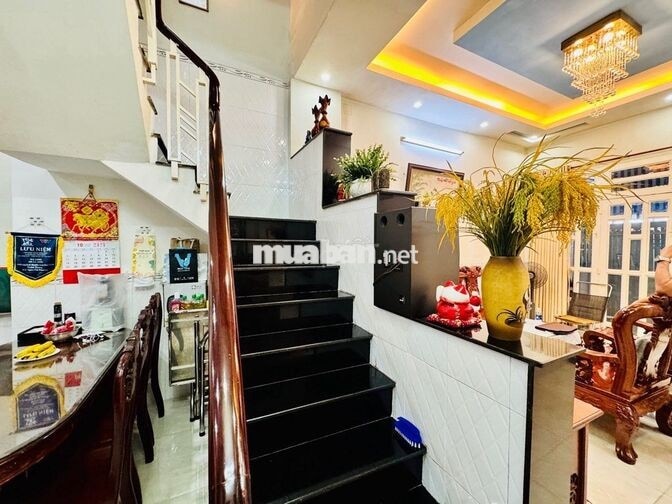 Bán Nhà Đầu Cầu Chánh Hưng 2 Tầng 47m2-SHR ngang 4m chỉ 4.2 tỏi
