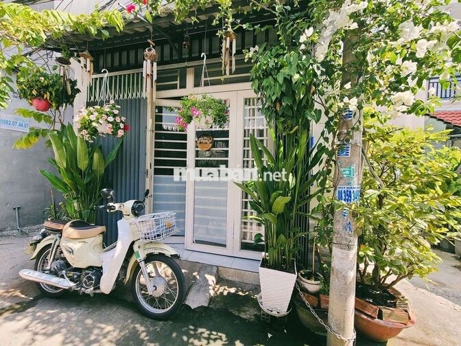Nhà 2 tầng hẻm 2581 sát chung cư Anh Tuấn