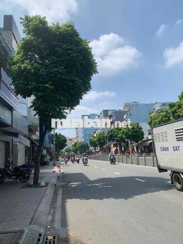 Kẹt Bank bán gấp MTKD Bình Long. Dt 4.1m x 48m. Nhà cấp 4