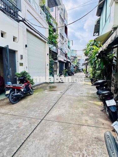 Nhà cho thuê-12,5 triệu- 1 trệt 2 lầu-Bình Tân