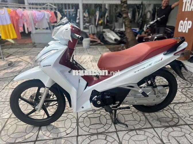 Honda Wave 125i màu Trắng đỏ