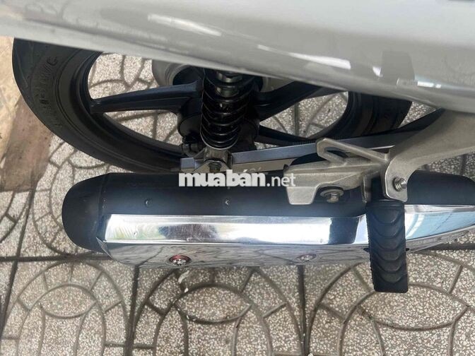 Honda Wave 125i màu Trắng đỏ