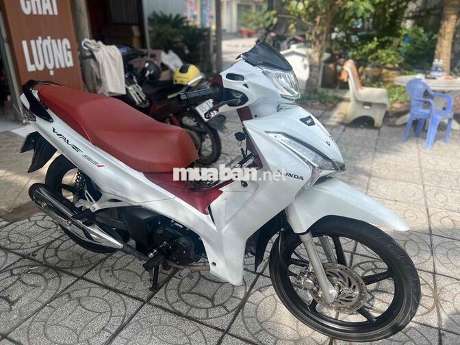 Honda Wave 125i màu Trắng đỏ