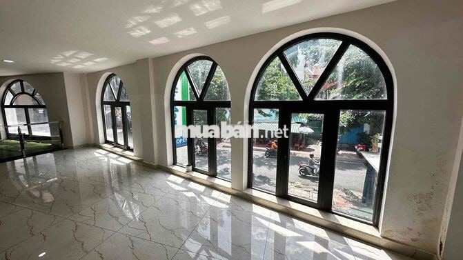 VĂN PHÒNG 90m2 Vĩnh Khánh Q4, gần Tôn Đản