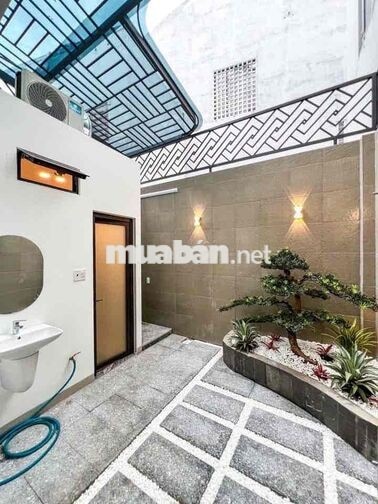 nhà 2 lầu mới mặt tiền Nguyễn Đệ, Cần Thơ giá 8 tỷ 390 triệu (T Lượng)
