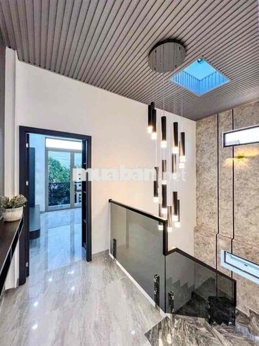 nhà 2 lầu mới mặt tiền Nguyễn Đệ, Cần Thơ giá 8 tỷ 390 triệu (T Lượng)