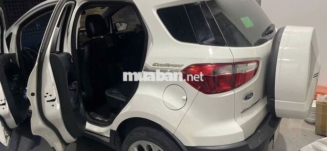 Ford EcoSport 5 chỗ màu Trắng
