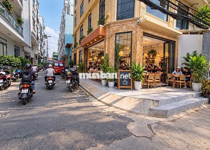 Tòa nhà Góc 2 mặt tiền 4 lầu, có thang máy