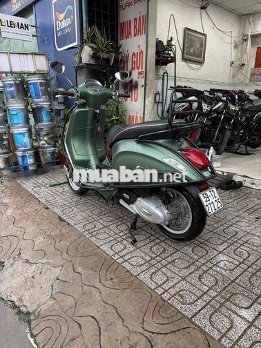 Piaggio Vespa Sprint 125cc iGet ABS xanh rêu