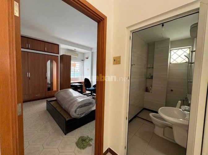 Nhà Rộng rãi 3 PHÒNG 4,3x21 NGUYỄN ĐÌNH CHIỂU. 