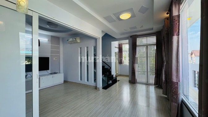  Cho thuê nhà góc 2 mặt tiền, KDC Bình Hưng đường 12m, đường QL50, gần